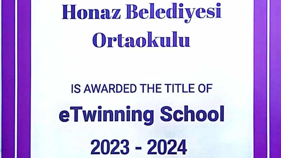 eTwinning Okulu Etiketi Almaya Hak Kazandık